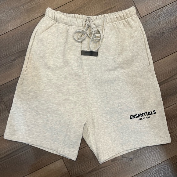 Men's Essentials Small Shorts long length - Picture 1 of 6
